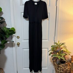 G. Label Goop Black Vneck Maxi Dress Size 8 $750